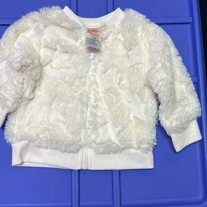 Wonder nation size 0-3 months faux fur jacket good condition